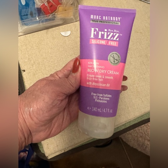 Marc Anthony Other - Marc Anthony True Professional Bye Bye Frizz Keratin Smoothing Blow Dry Cream